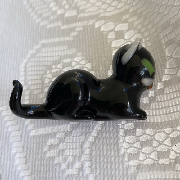 Vintage Black Cat with Green Eyes Lampwork Glass Figurine. Handmade. - Picture 2 of 7